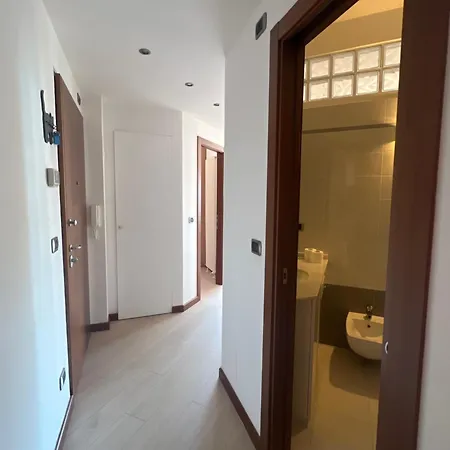 Welcome Riviera Primavera 1a Vista Mare- Spazioso E Comodo Appartamento-2 Bagni-wifi-aria Condizionata In Ogni Stanza-garage A Pagamento 15 Euro Al Giorno Appartamento
