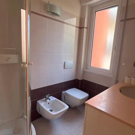 Welcome Riviera Primavera 1a Vista Mare- Spazioso E Comodo Appartamento-2 Bagni-wifi-aria Condizionata In Ogni Stanza-garage A Pagamento 15 Euro Al Giorno *