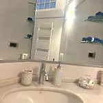 شقة Welcome Riviera-primavera 1a- Vista Mare- Spazioso E Comodo Appartamento-2 Bagni-wifi-aria Condizionata In Ogni Stanza-garage A Pagamento 15 Euro Al Giorno
