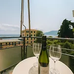 Welcome Riviera-primavera 1a- Vista Mare- Spazioso E Comodo Appartamento-2 Bagni-wifi-aria Condizionata In Ogni Stanza-garage A Pagamento 15 Euro Al Giorno Apartment *