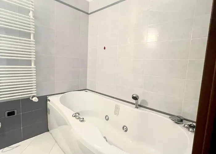 Welcome Riviera-primavera 1a- Vista Mare- Spazioso E Comodo Appartamento-2 Bagni-wifi-aria Condizionata In Ogni Stanza-garage A Pagamento 15 Euro Al Giorno Appartement