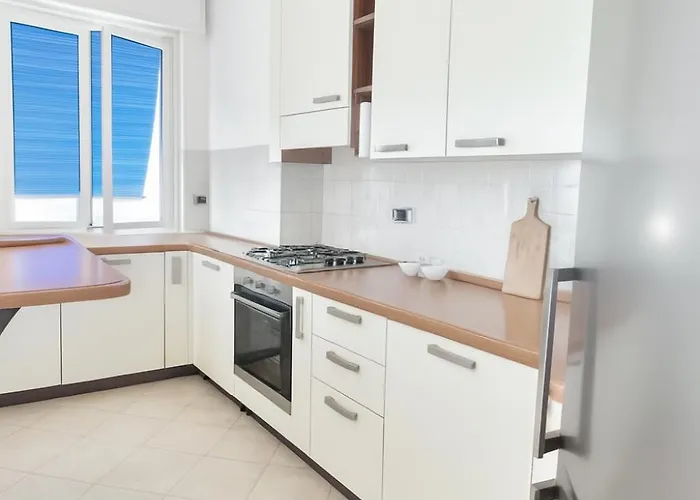 Welcome Riviera-primavera 1a- Vista Mare- Spazioso E Comodo Appartamento-2 Bagni-wifi-aria Condizionata In Ogni Stanza-garage A Pagamento 15 Euro Al Giorno * Рапалло